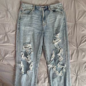 American Eagle Mom Jeans